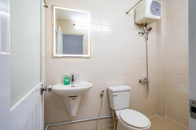 Bathroom 3, Saigon Central Homestay, District 1