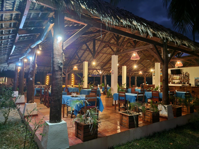 Food & Drinks 3, Long Beach Resort, Nosy Be, Diana