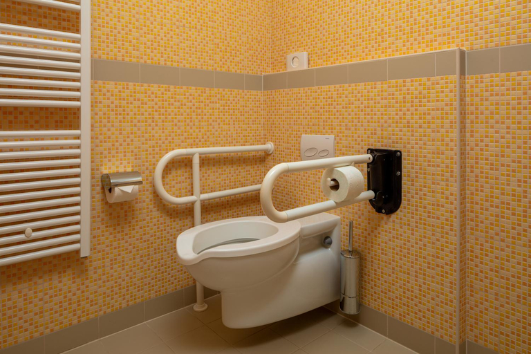 Bathroom 5, Hotel Aurora, Mali Lošinj