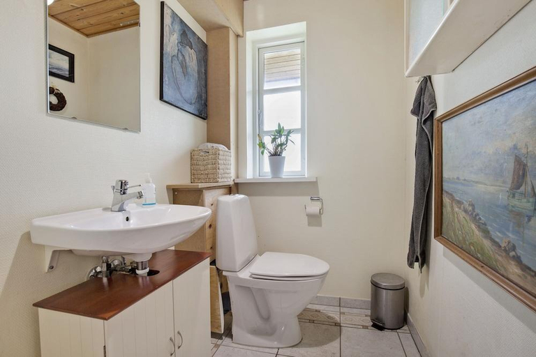 Bathroom 4, Skortskær Bondegårdsferie, Kalundborg