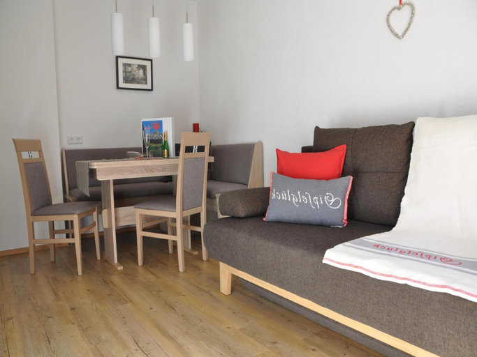 Others 5, Chalet in Steeg near Ski Slopes, Reutte