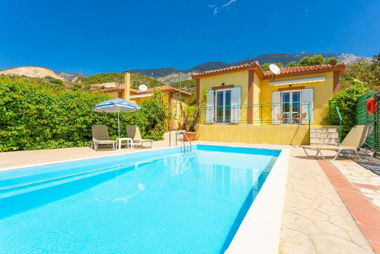 Facilities 4, Villa Russa Alexandros Large Private Pool Walk to Beach Sea Views Wifi - 2018, Ionian Islands