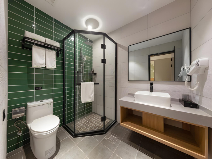 Bathroom 3, GreenTree Inn Nanshan Development Zone Wannan Chuancang Xian, Xuancheng