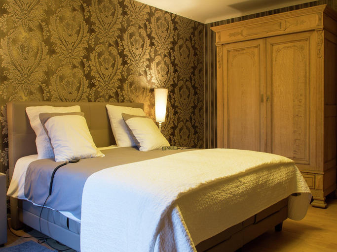 Others 2, Walk Luxury Stay with Pool, Liège