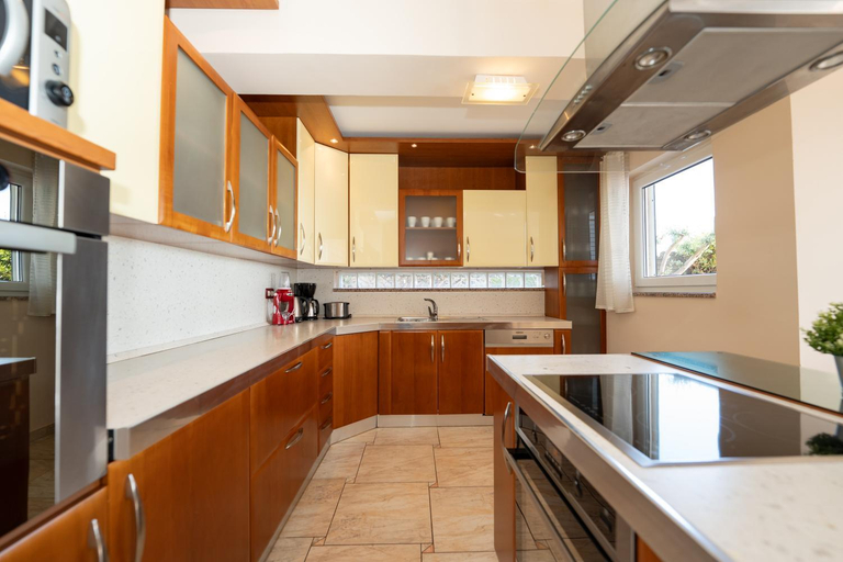 Others 4, Beachfront Apartments Tolo with Pool, Novalja