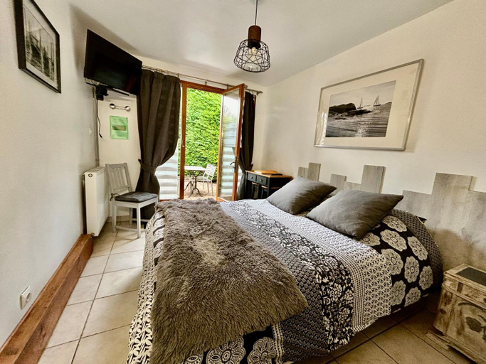 Bedroom, LA GRIOTTE 2 & Spa&Piscine, Calvados