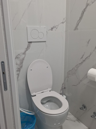 Bathroom 3, Relax ON Hostel 24/7, Rome