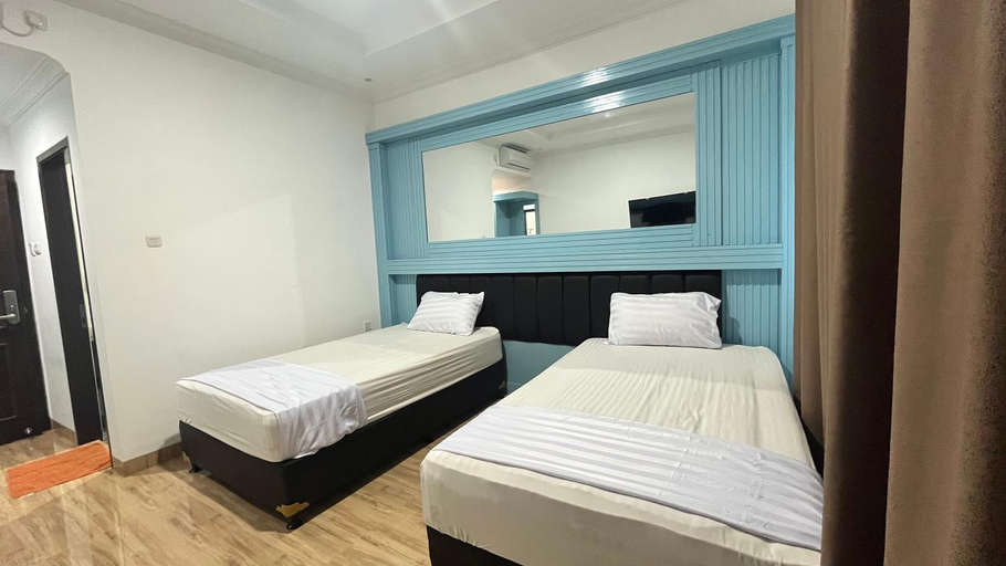 Bedroom 3, Ully Hotel, Solok