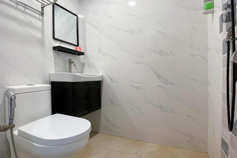 Bathroom 4, Coop Hotel Kangar, Perlis