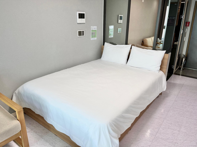 Bedroom 5, The First Ocean Gwangan, Suyeong