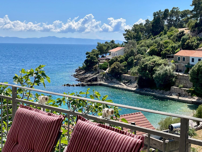 Others 4, Paradise Apartments - Robinson getaway, Jelsa