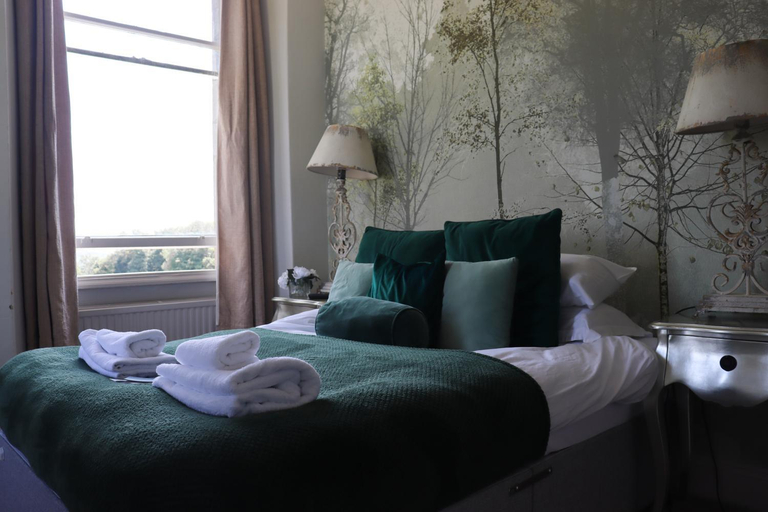 Bedroom 2, The Gateway Inn, Cumbria