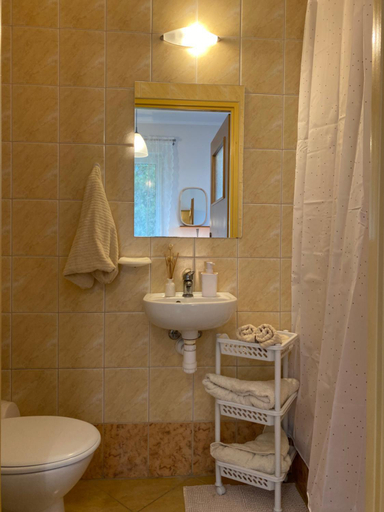 Bathroom 3, Kasprowa Dolina, Sławno