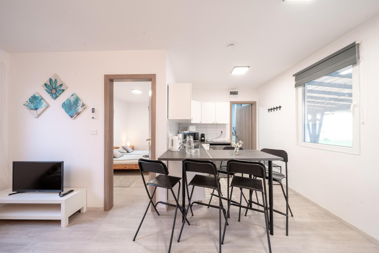 Others 5, Tisza-lak Apartmanhazak, Tiszafüred