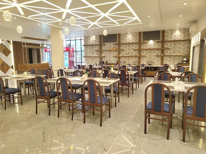 Food & Drinks 4, Lion Lords Inn-Rajula, Amreli