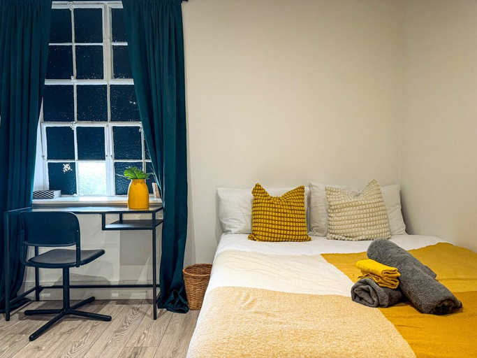 Others 5, Cosy Home In Central Maidstone | Book Your Stay, Kent