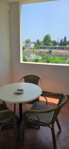 Others 2, Hotel Porto Otrant