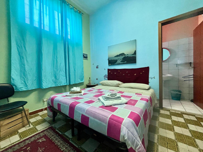 Others 4, B&B Ai piedi dell'Etna, Catania