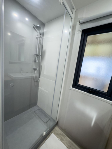 Bathroom 3, Domaine Les Acacias, Indre-et-Loire