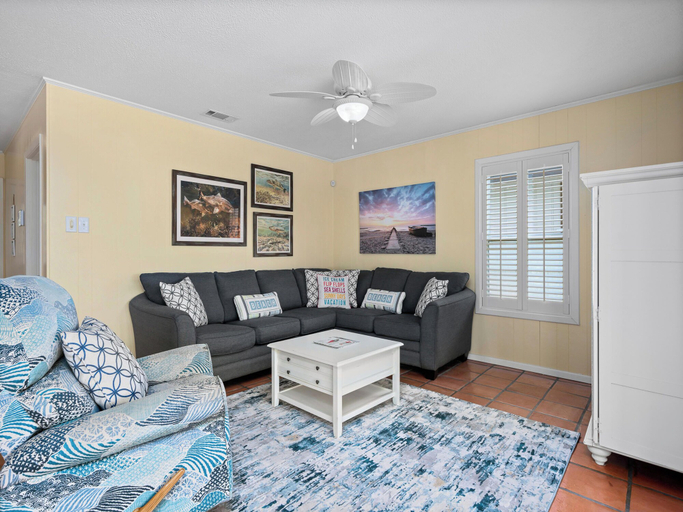 Others 5, Pelican Cove by Miss Kitty’s, Aransas