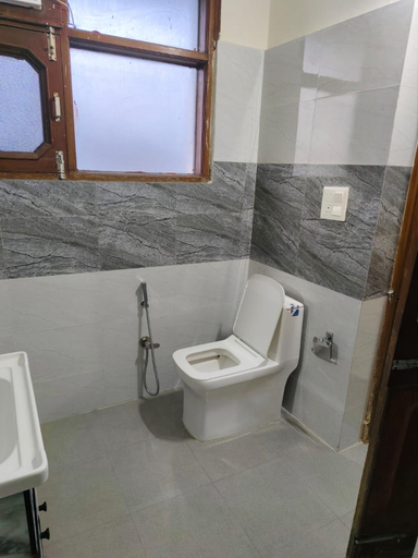 Bathroom 4, Deepak Motel, Panchkula