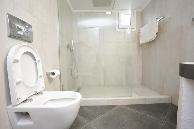 Others 2, Artemis Suites, Peloponnese
