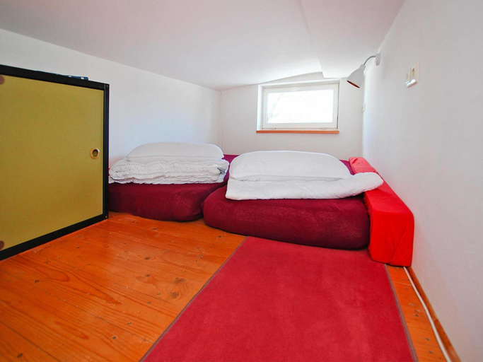Bedroom, Doppelhaushalfte am Flacher See, Klocksin, Mecklenburgische Seenplatte