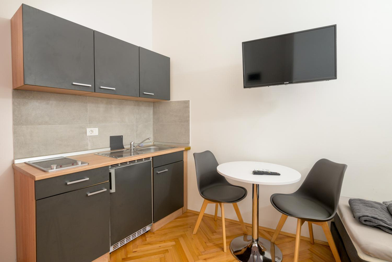 Others 5, Studio Apartments Tiho & Nena, Pula