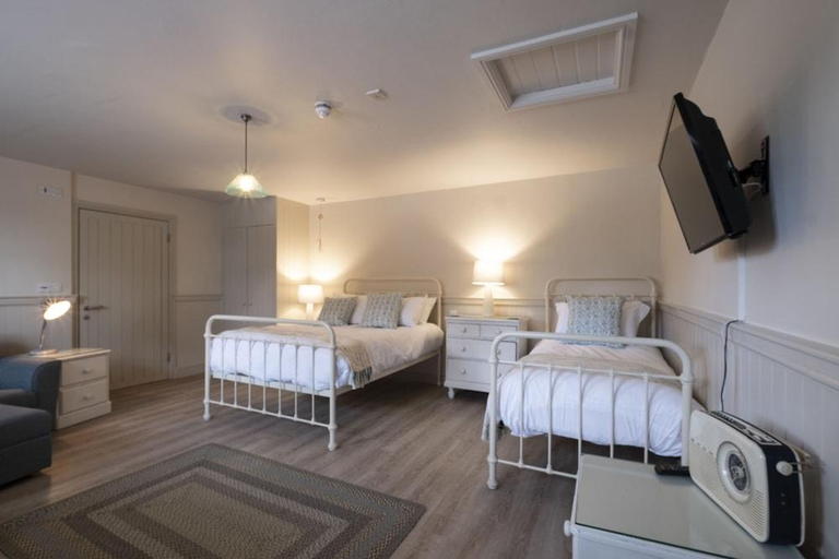 Bedroom 2, The Ship at Dunwich, Suffolk