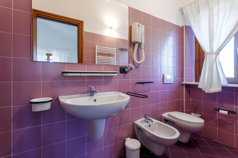 Bathroom 3, Tenuta Fonte Mosco', Fermo