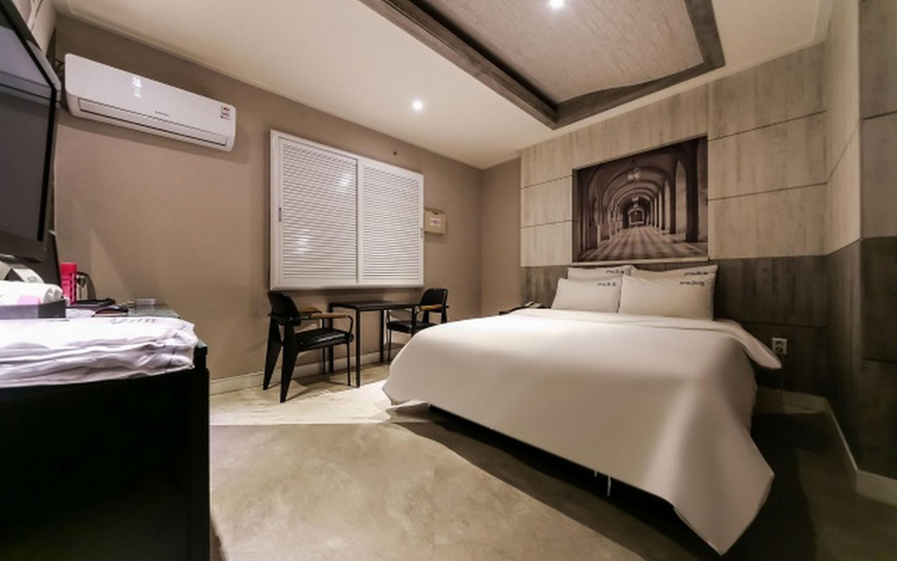 Bedroom 3, Pohang Yeongildae B and B Hotel, Pohang