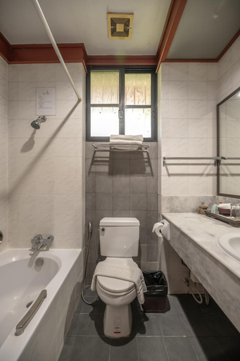 Bathroom 3, Rim Tara Boutique Resort, Muang Chiang Mai