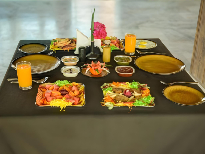 Food & Drinks, Gajraj Trails Resort, Nainital