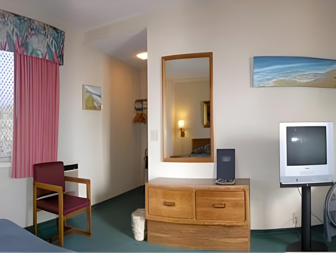 Bedroom 2, Cabrillo Inn at the Beach, Santa Barbara