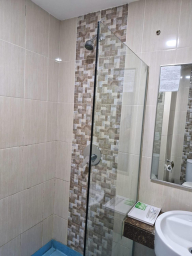 Bathroom 5, SP Hotel, Batam
