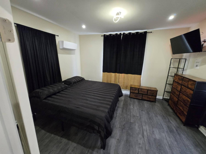 Bedroom 2, G O G Building, Delaware