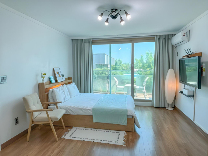 Bedroom 2, Jeju Sodam Pension, Seogwipo