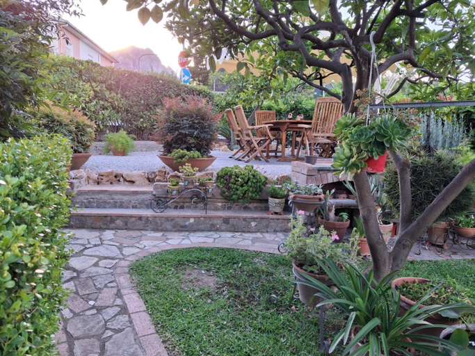 Others 5, Nonna Pina Traditional & Elegant B&B, Salerno