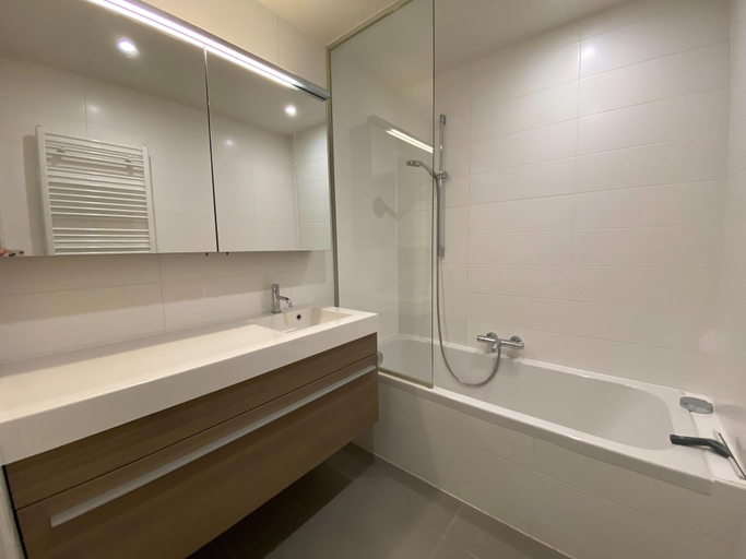 Bathroom 3, Apartment in Nieuwpoort-Bad by the Beach, West-Vlaanderen