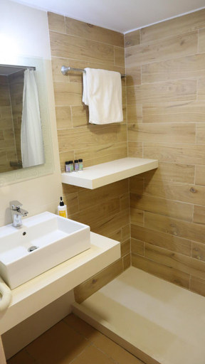 Bathroom, Akoya Resort - All Inclusive, Crete