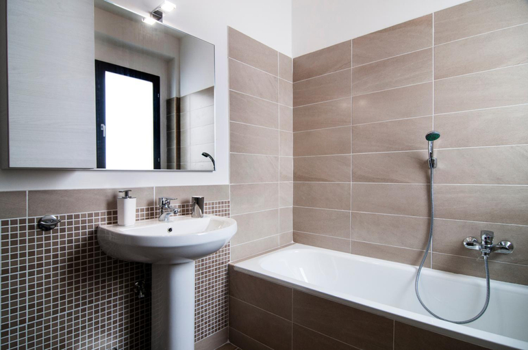 Bathroom 3, Fonte Laurentina Apartments, Rome