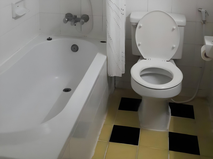 Bathroom 4, Rawanda Resort Hotel, Muang Lop Buri