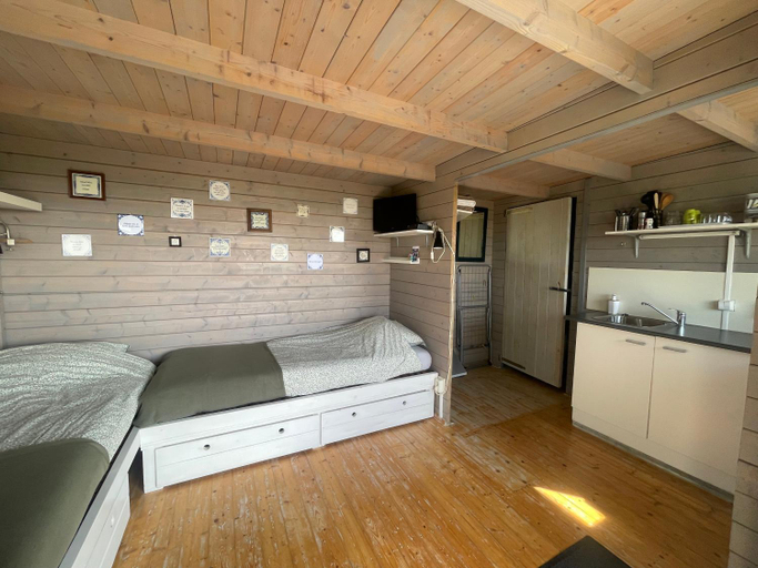 Bedroom, Logeerboerderij de Salix, Franekeradeel