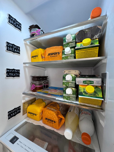 Food & Drinks 2, Artists' Nest