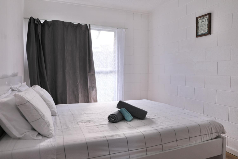 Bedroom 3, Mt Roskill Motel, Waitakere