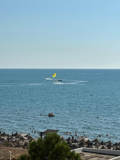 Others 4, Coastal Bliss Retreat, Durrësit