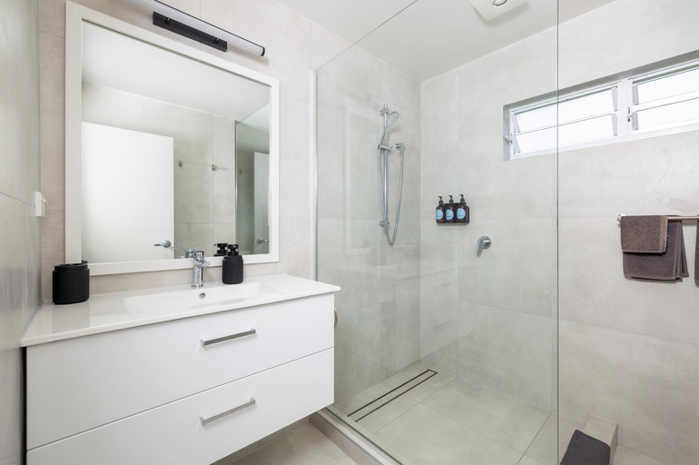 Bathroom 4, Rarotonga Daydreamer Escape, Rorotonga