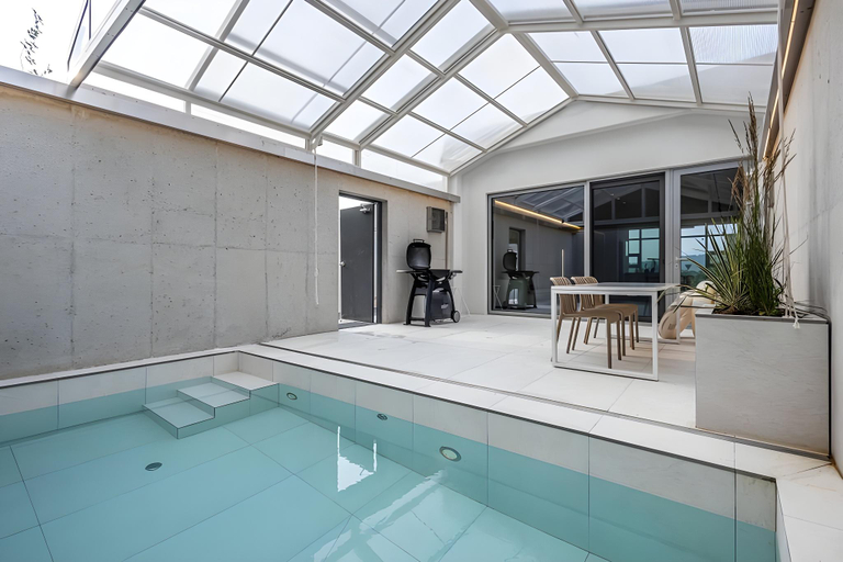 Sport & Beauty 2, Grass Pool Villa Resort, Damyang