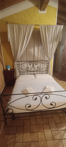 Bedroom 2, Corte Fattori, Mantua