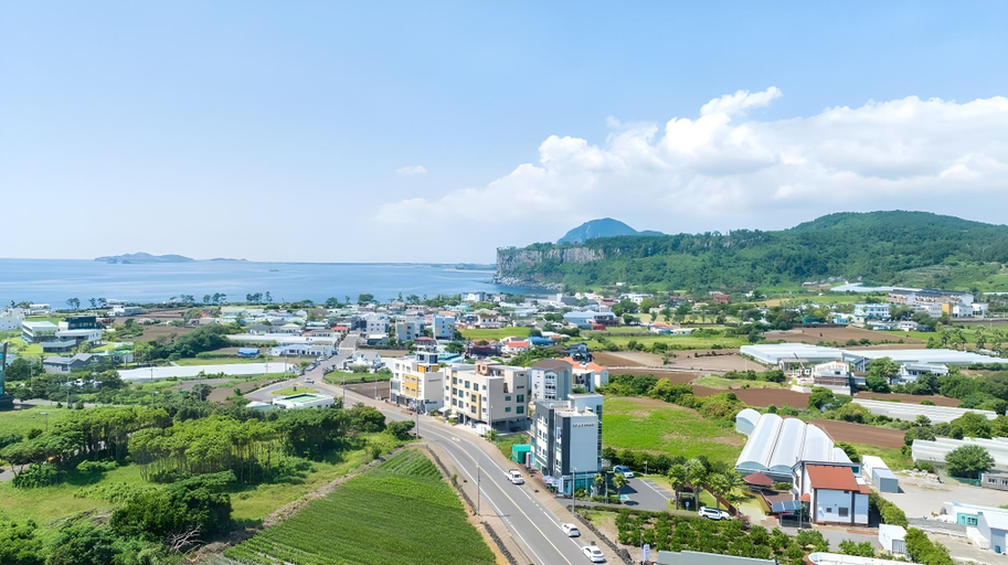 Others 3, Amantov Pension, Seogwipo